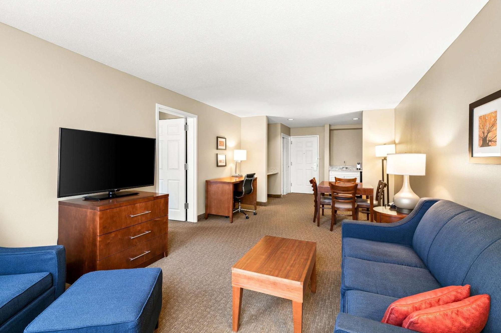 Comfort Inn & Suites Норт-Конвей Экстерьер фото
