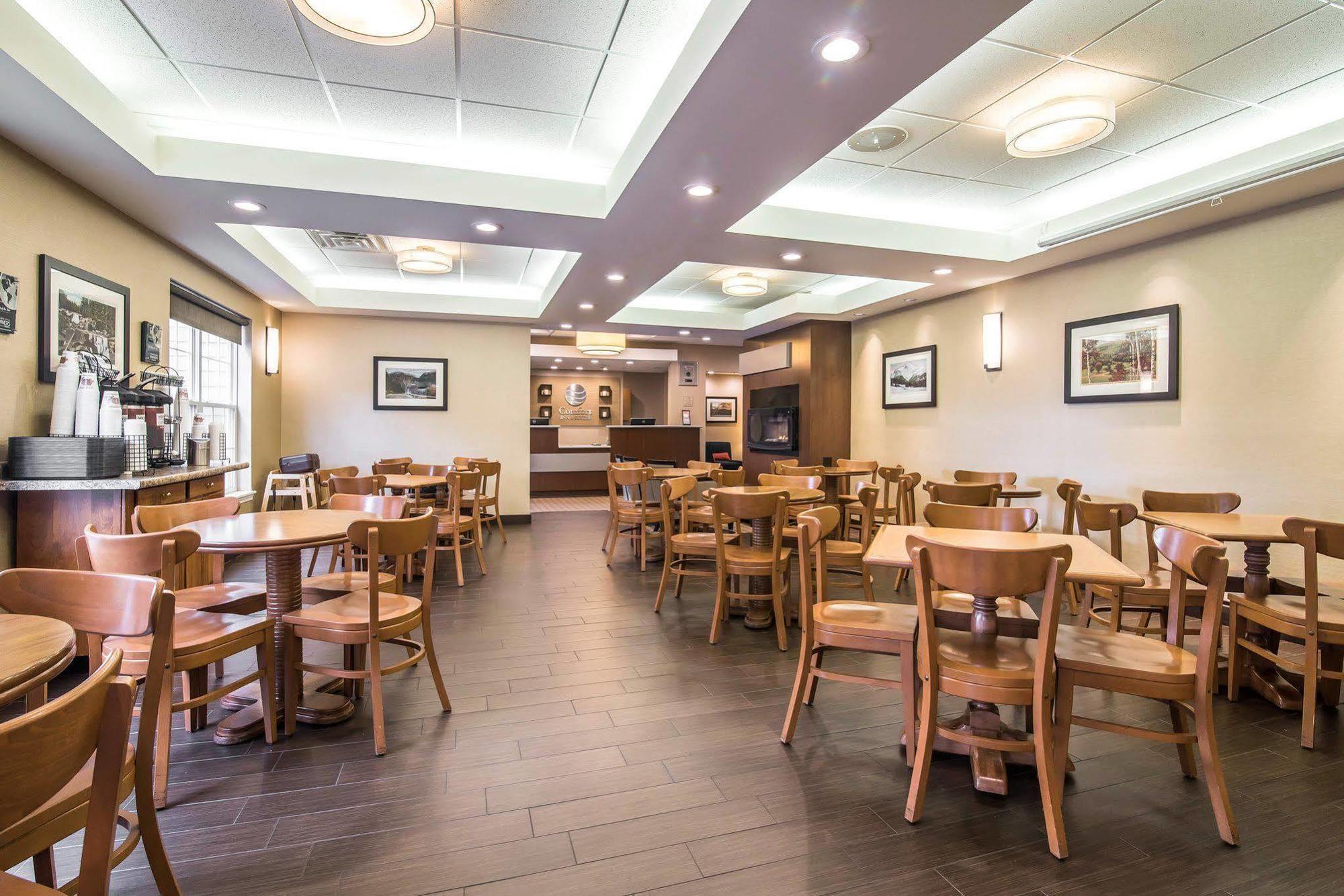 Comfort Inn & Suites Норт-Конвей Экстерьер фото